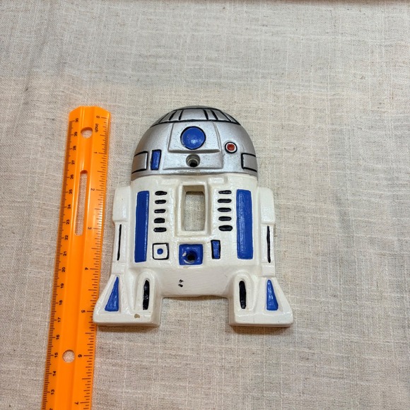 Star Wars R2D2 Light Switch Cover Plate Wall Decor Ceramic Hand Painted - Picture 3 of 7